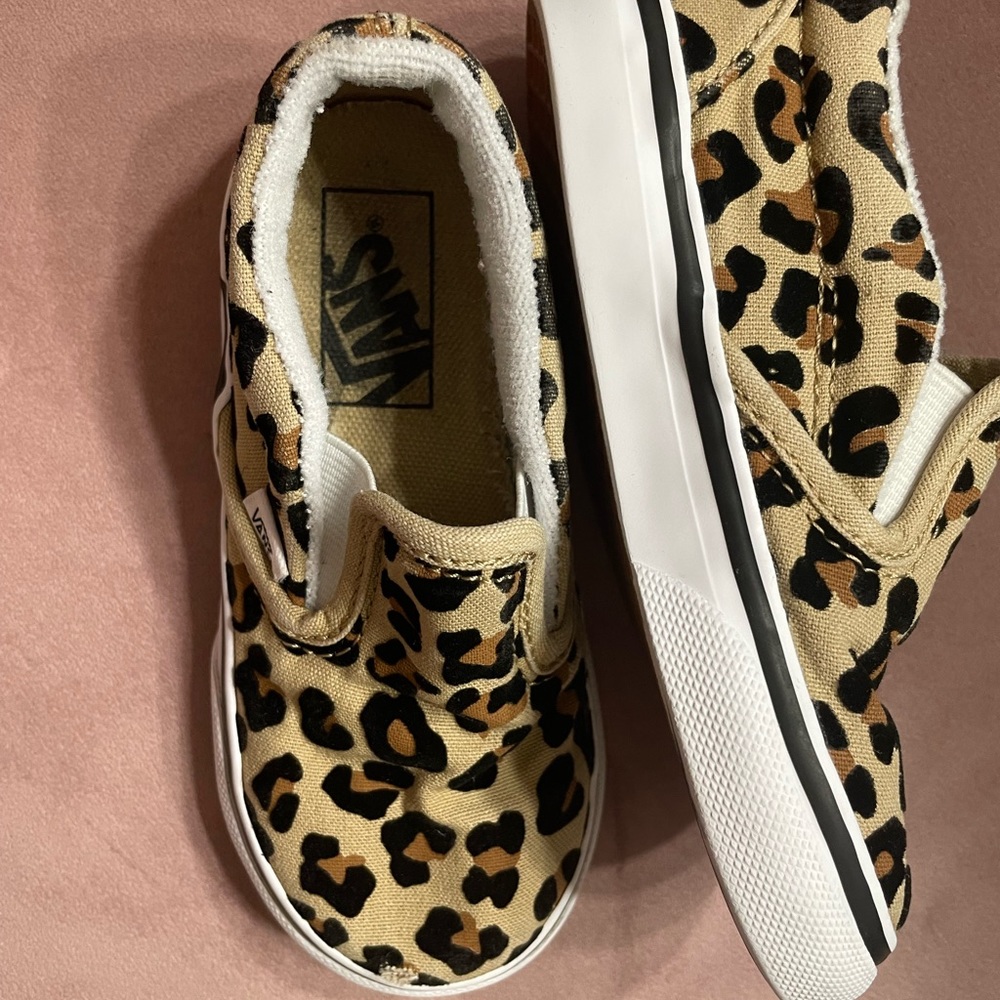 Toddler cheetah vans